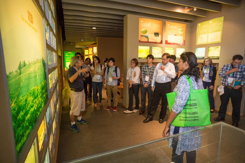 Participants take a tour in the Taiwan Soil Exhibition Hall